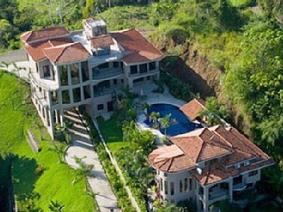 Expansive luxury vacation villa sitting on the hills above Jaco
