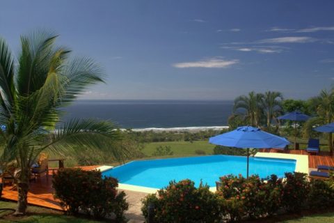 Luxury vacation villa for rent with private pool and ocean views