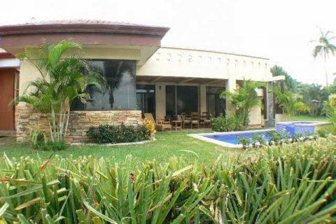 Luxury villa located in a residential gated community of Hermosa Palms minutes from Jaco