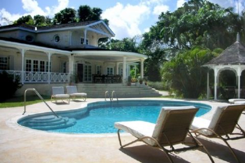 Deluxe vacation villa with pool in Barbados