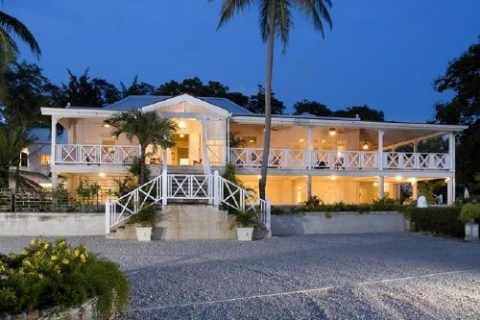 Expansive Barbados vacation villa includes 8 bedrooms and 8 bathrooms