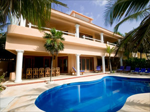 Luxury vacation rental in Mexico with 9 bedrooms and 9 full baths and one half bath