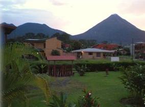 231_arenal-volcano-costa-rica-balcony-volcano-view