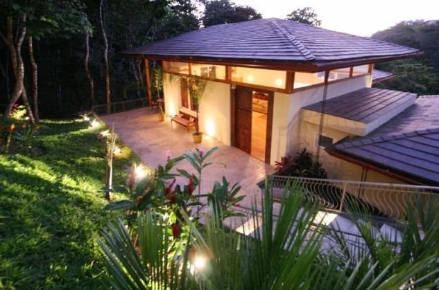 Nestle in the middle of Manuel Antonio this vacation home is very private perfect for your vacation.