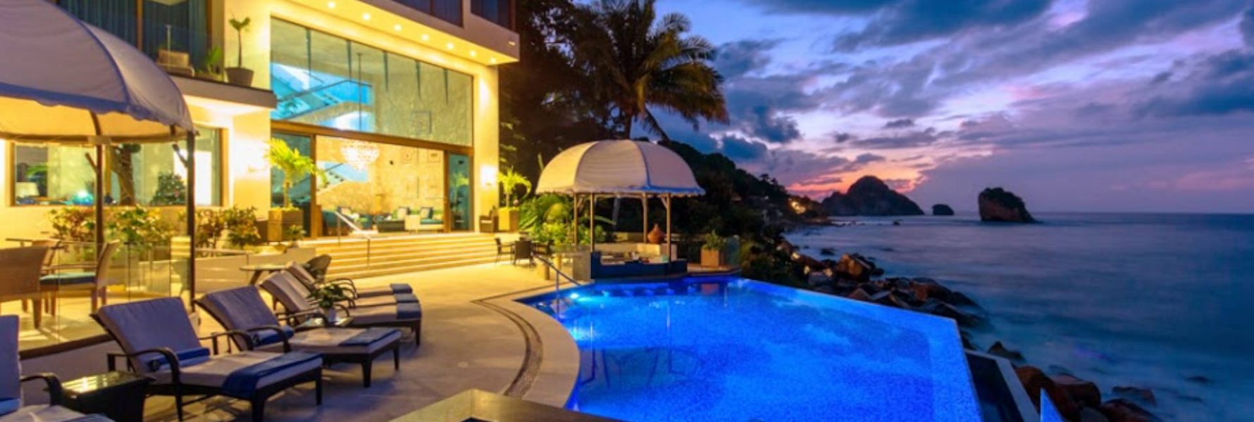 Come experince the amazing night time views that this stunning villa has to offer. 
