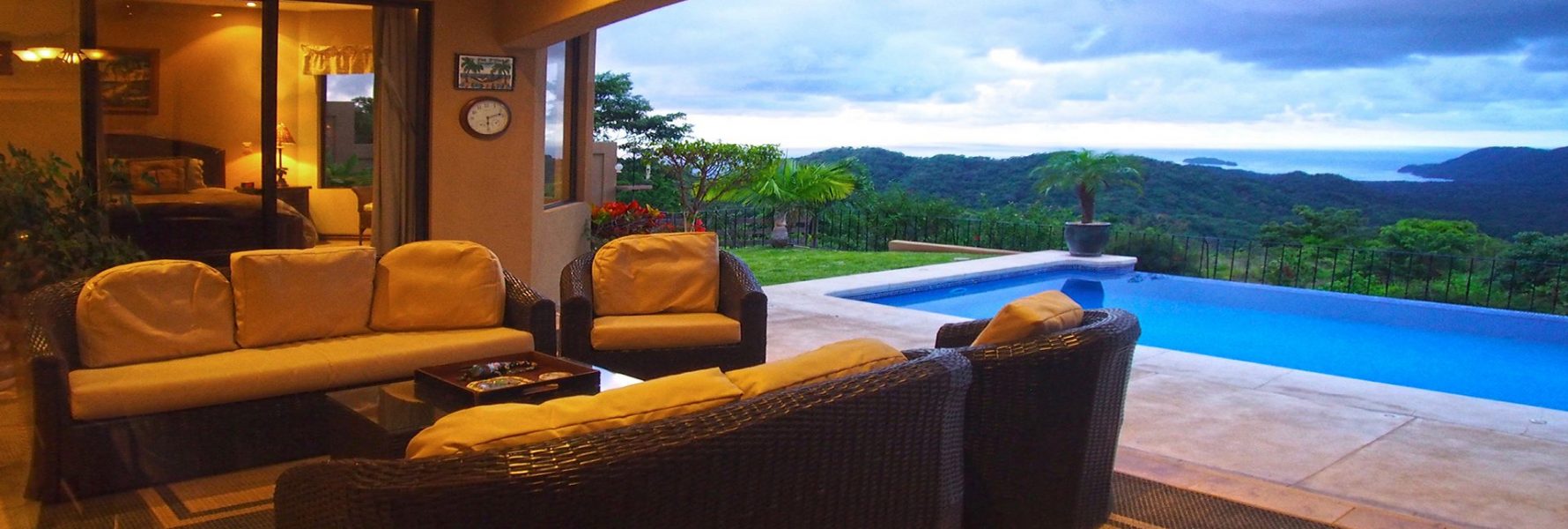 Sit & relax in this nice size room while overlooking the views from atop this hill