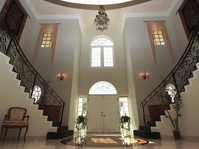 62_Grand-Cayman-Villa-Zara-Gorgeous-Entrance