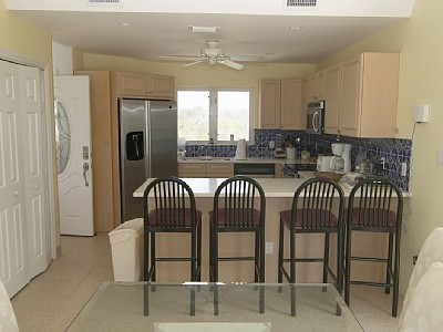 68_grand-cayman-island-beach-plum-villa-kitchen
