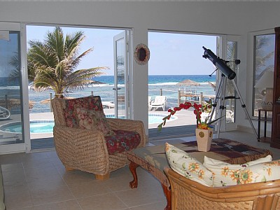 68_grand-cayman-island-beach-plum-villa-living-room