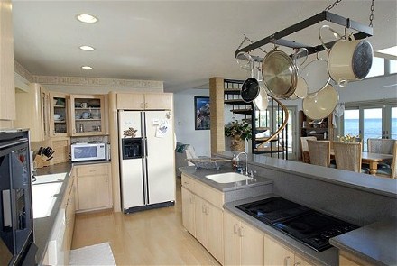 75_grand-cayman-island-castaway-cove-fully-equipped-kitchen