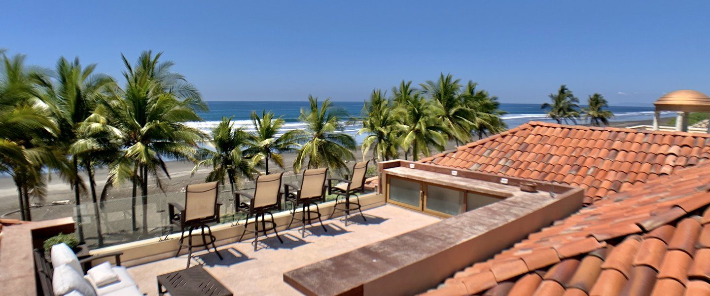 el-mancion-beach-view-from-veranda-1